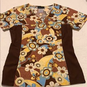 Cherokee Scrub Top